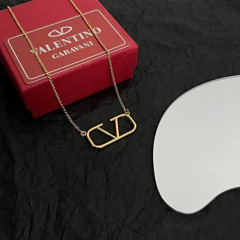 Valentino necklace 11lyx6 (1)